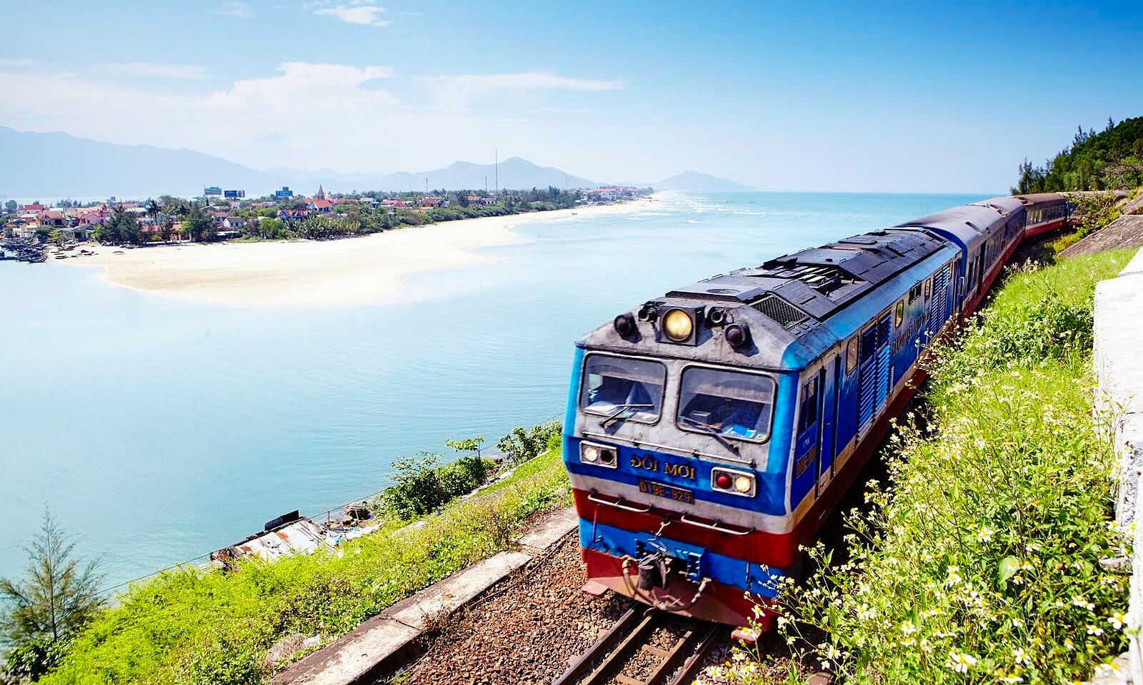vietnam train trip