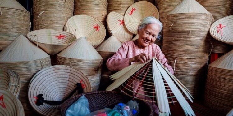 Conical hats, also known as non la, have been an iconic symbol of Vietnamese culture for centuries