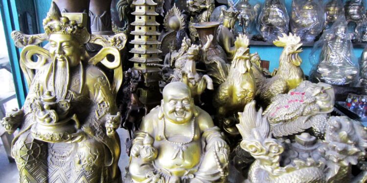 Phuoc Kieu village, located in Quang Nam province, is a renowned traditional bronze-casting village in Vietnam