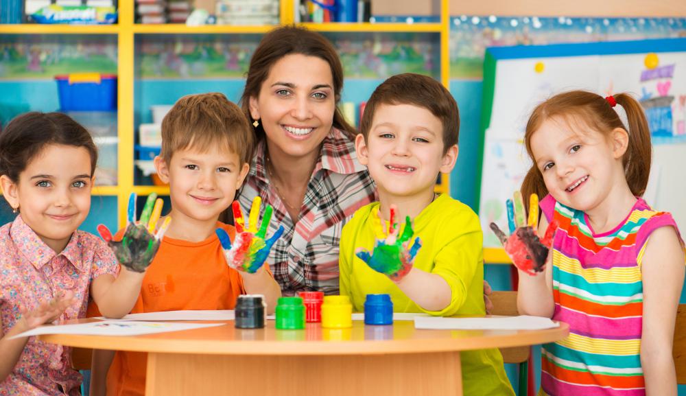 How To Become a Kindergarten Teacher: Daily Tasks and Responsibilities of a Kindergarten Teacher