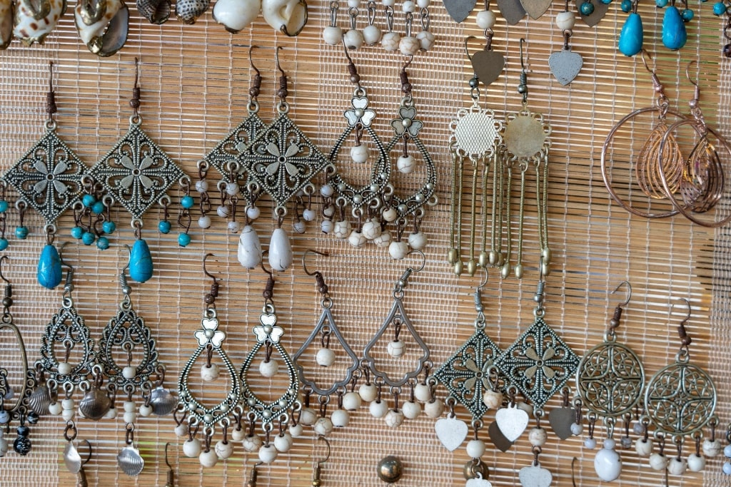 Vietnamese Souvenirs: Pearl Jewelry