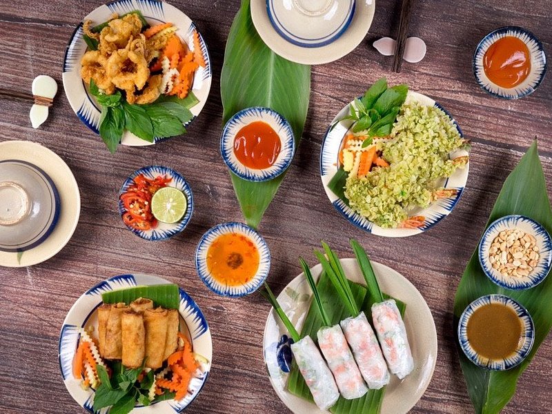 Den Long - Home-Cooked Vietnamese Restaurant in Ho Chi Minh City