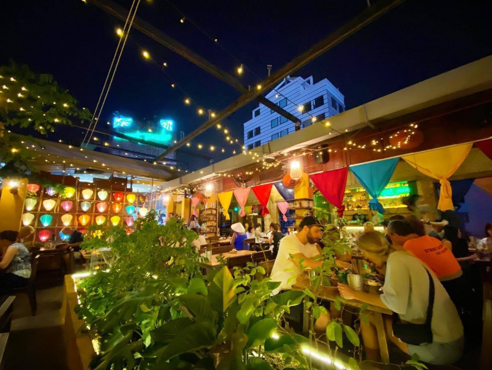 One of the best restaurants in Ho Chi Minh city that you can’t miss is known as the Secret Garden