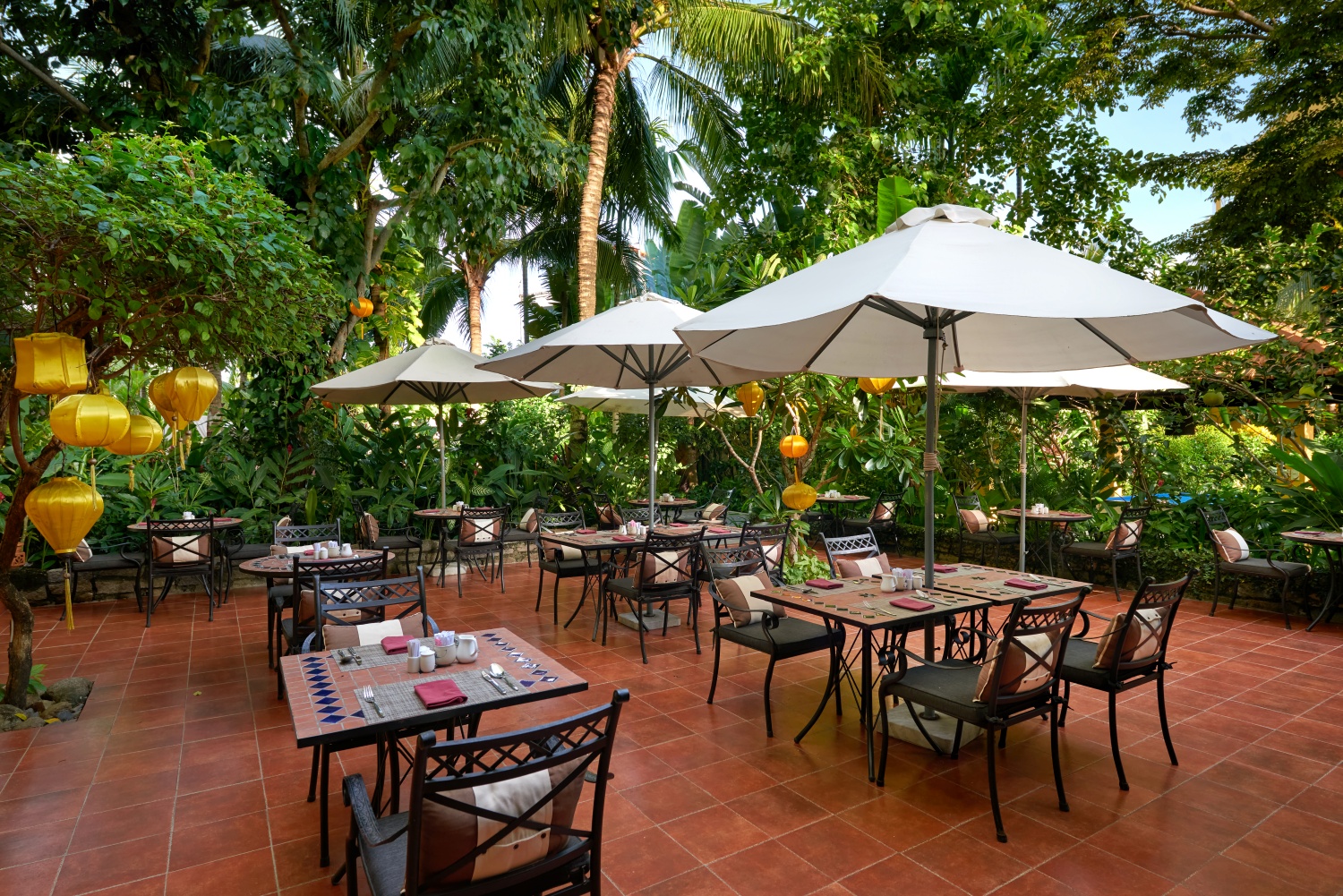 Red Bean Restaurant in Hoi An combines classic Vietnamese tastes with creative culinary methods