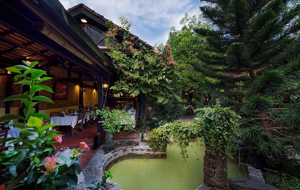 Secret Garden Hoi An Restaurant in Hoi An offers a peaceful atmosphere and delicious vegetarian dishes