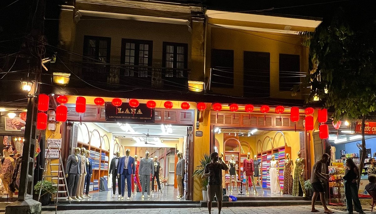 Lana Tailor stands out among tailors in Hoi An by offering a complete service with high-quality materials