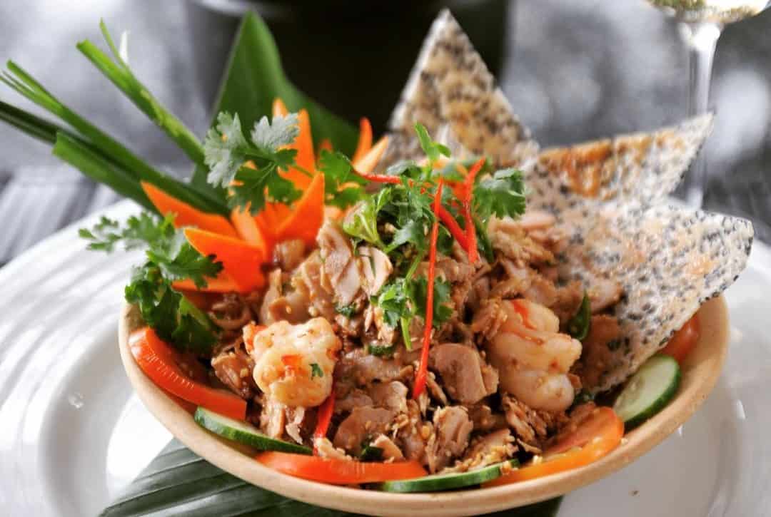 Va Tron is a traditional Vietnamese salad