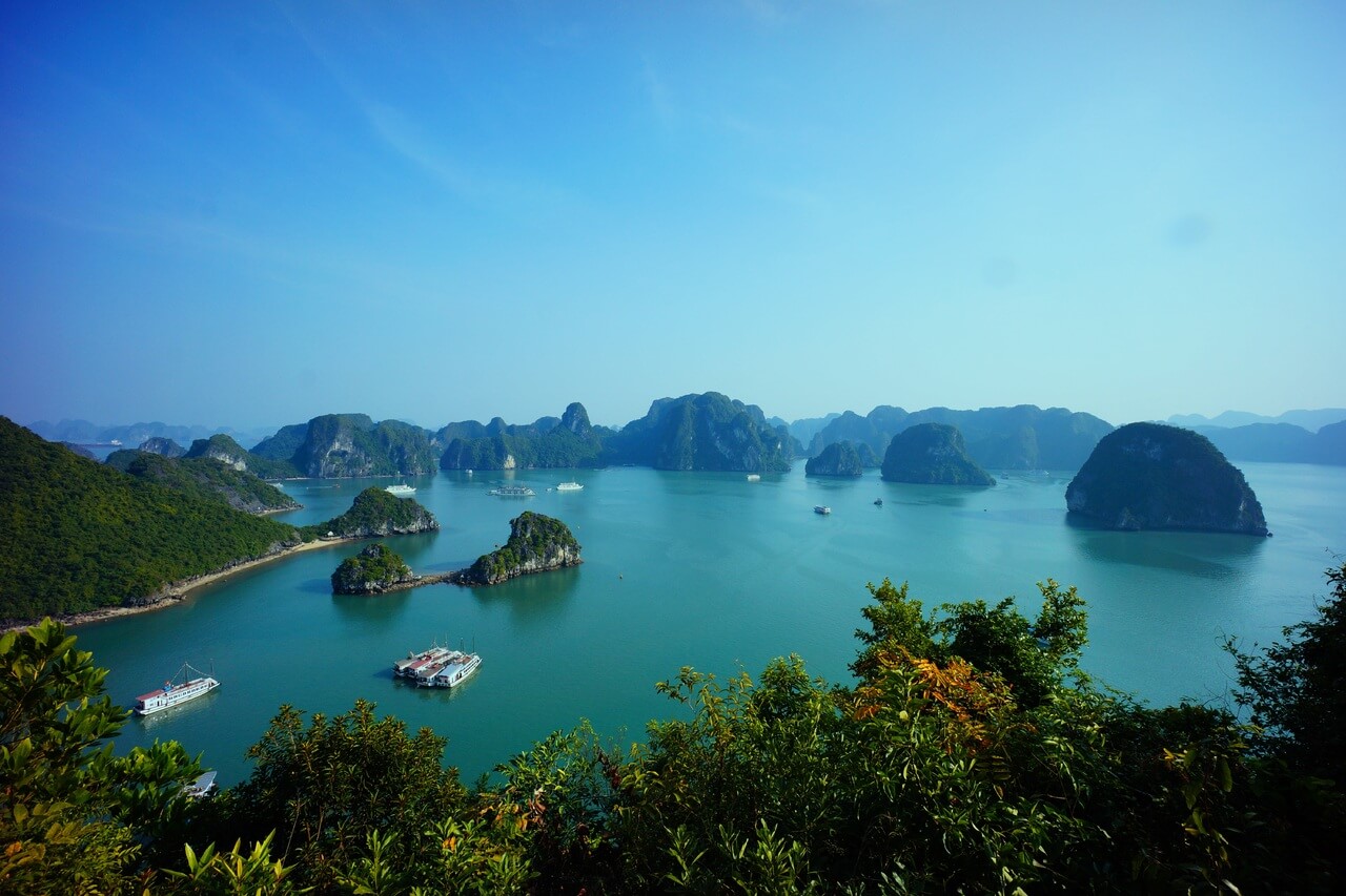 things to do in halong bay vietnam.jpg