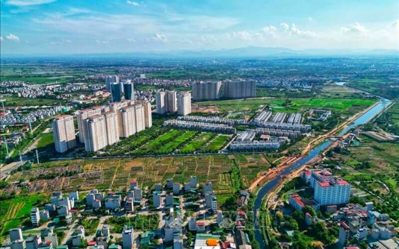 How can foreigners buy property in Vietnam?